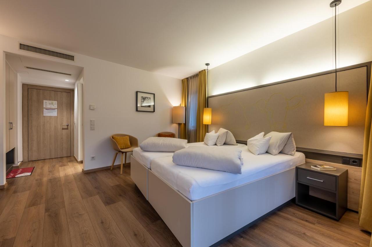 Doppelzimmer mit Balkon